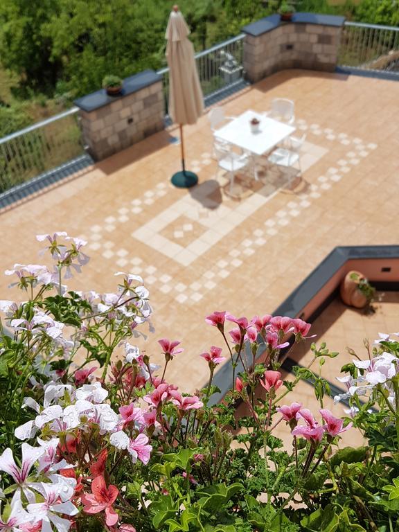 Chez Chantal Bed & Breakfast Meta Dış mekan fotoğraf