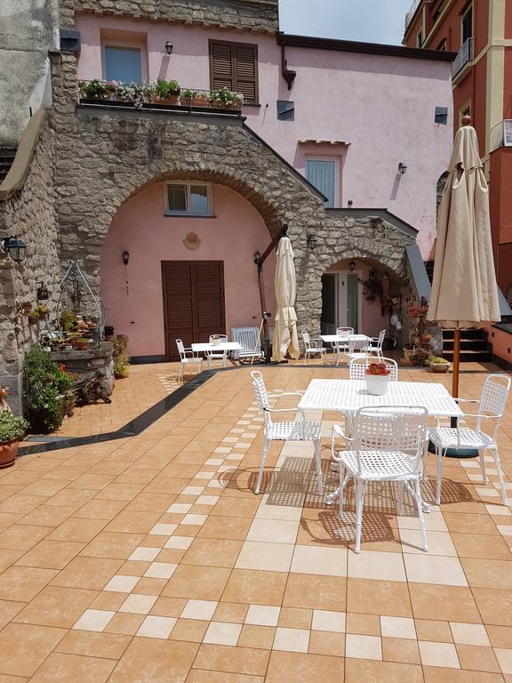 Chez Chantal Bed & Breakfast Meta Dış mekan fotoğraf