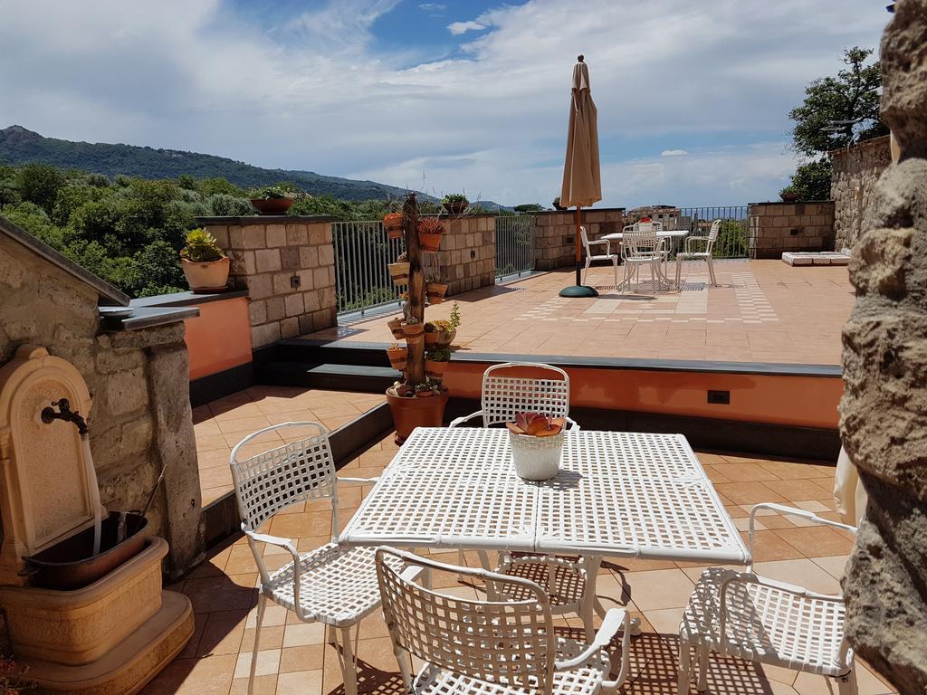 Chez Chantal Bed & Breakfast Meta Dış mekan fotoğraf