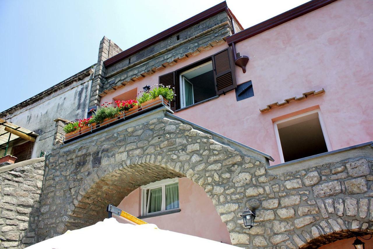 Chez Chantal Bed & Breakfast Meta Dış mekan fotoğraf
